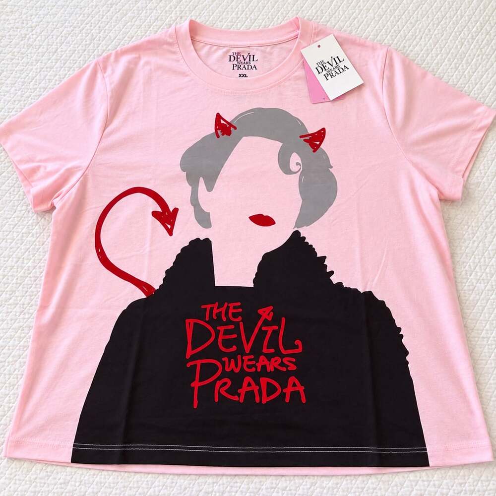 The Devil Wears Prada Women’s Graphic T-Shirt Pink XXL NWT Movie Tee